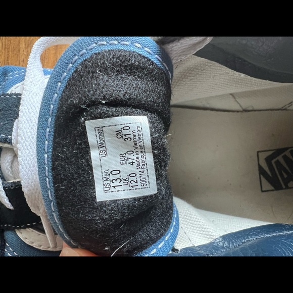 Vans Old Skool lace up low top navy shoes - Picture 3 of 7